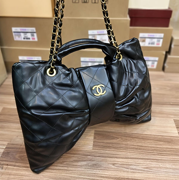 Bow 25C Quilted Shoulder Bag – Lambskin Edition